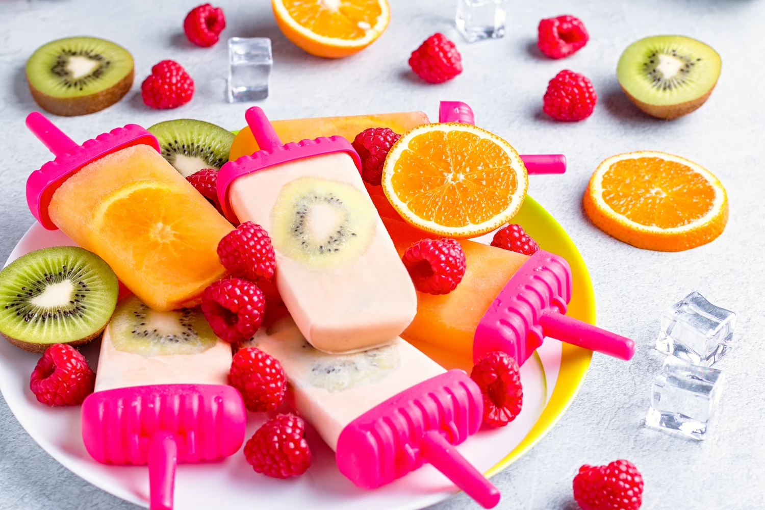 summer-popsicles-with-fruits-and-berries-close-up-2021-09-02-01-02-58-utc